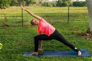 Jada sideangle yoga pose